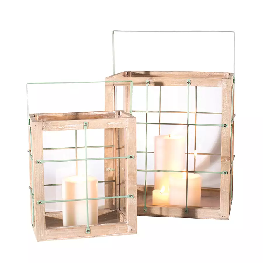 2 Lantern Wood with Green Wire Frame Set