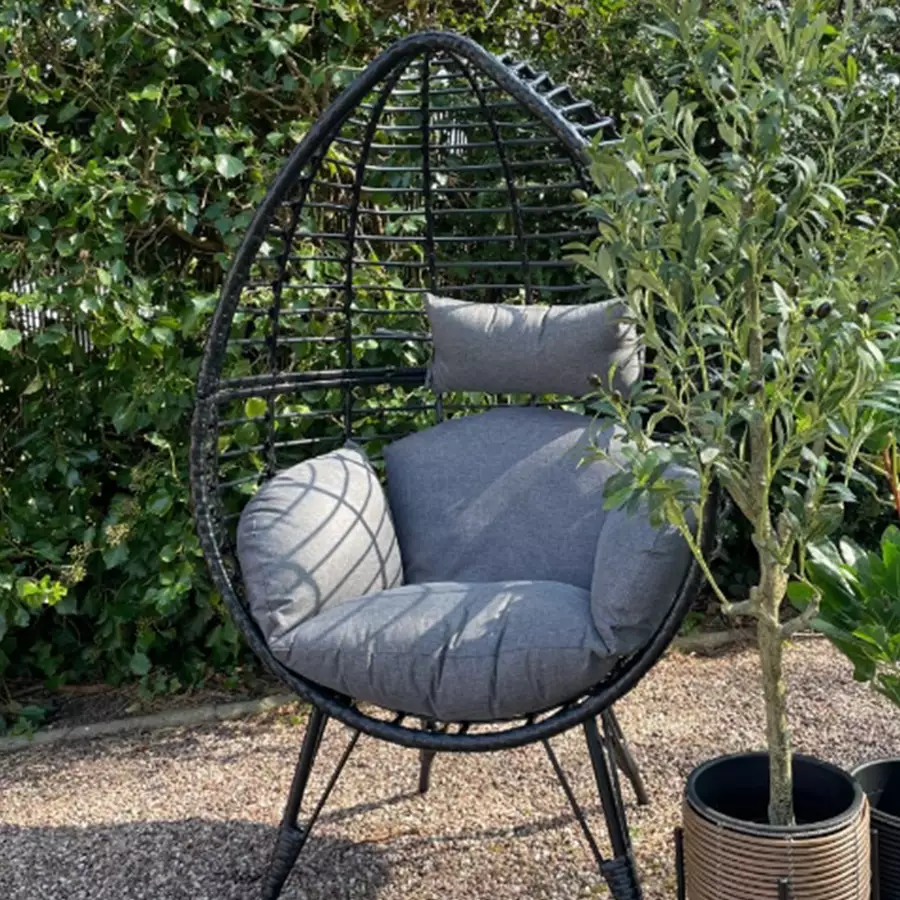 Standing Egg Chair Black