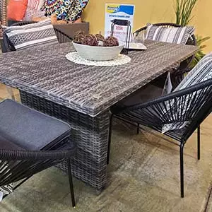 Ixtapa with Liverno Table