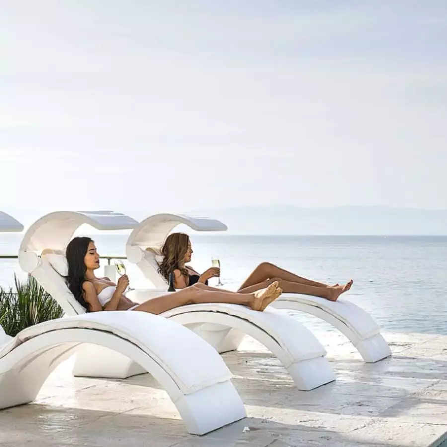 Ledge Lounger Signature Chaise, 10