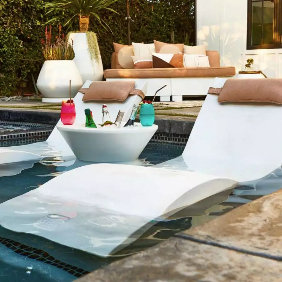 Ledge Lounger Signature Tall Ice Bin Side Table