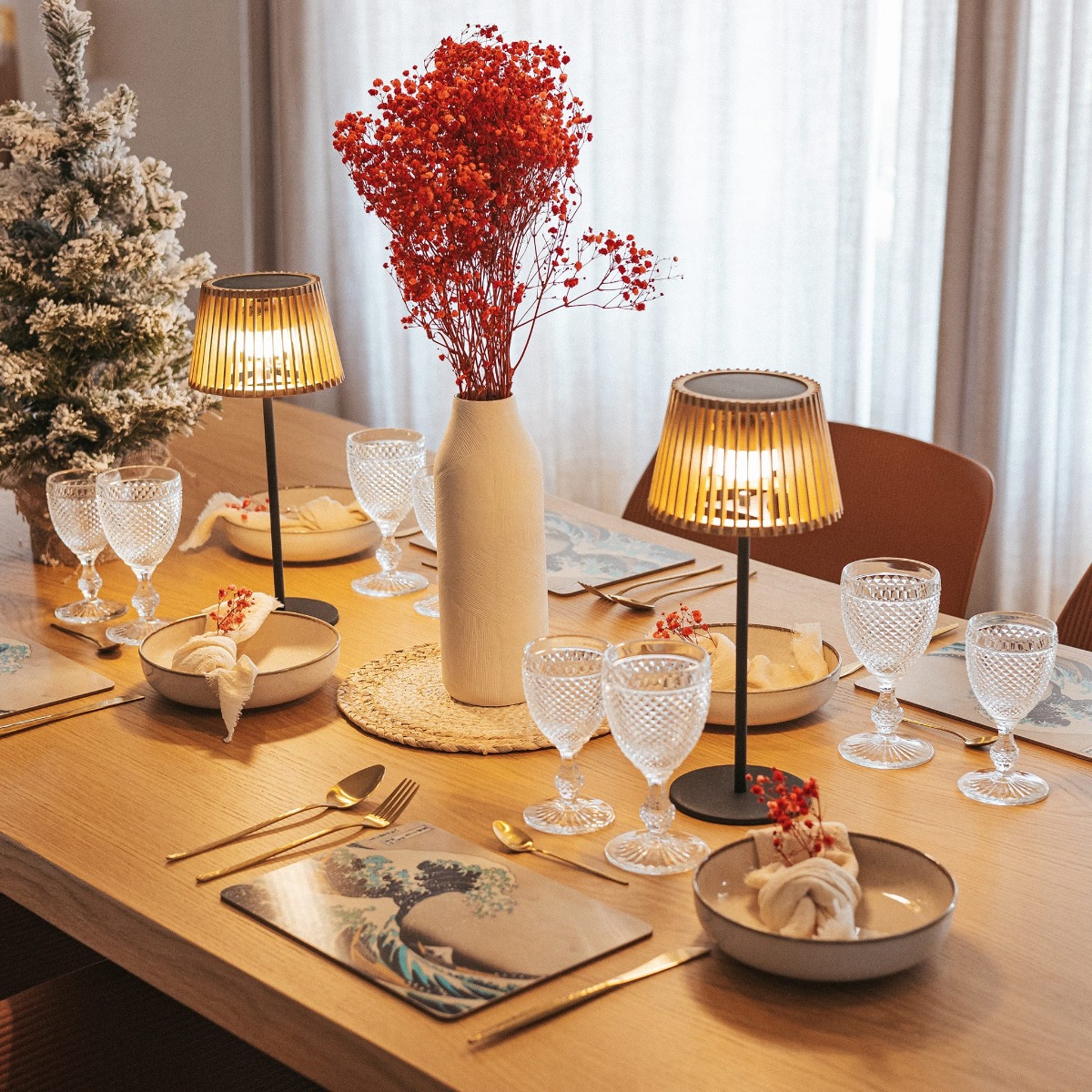 Newgarden Okinawa Solar & Rechargeable Table Lamp
